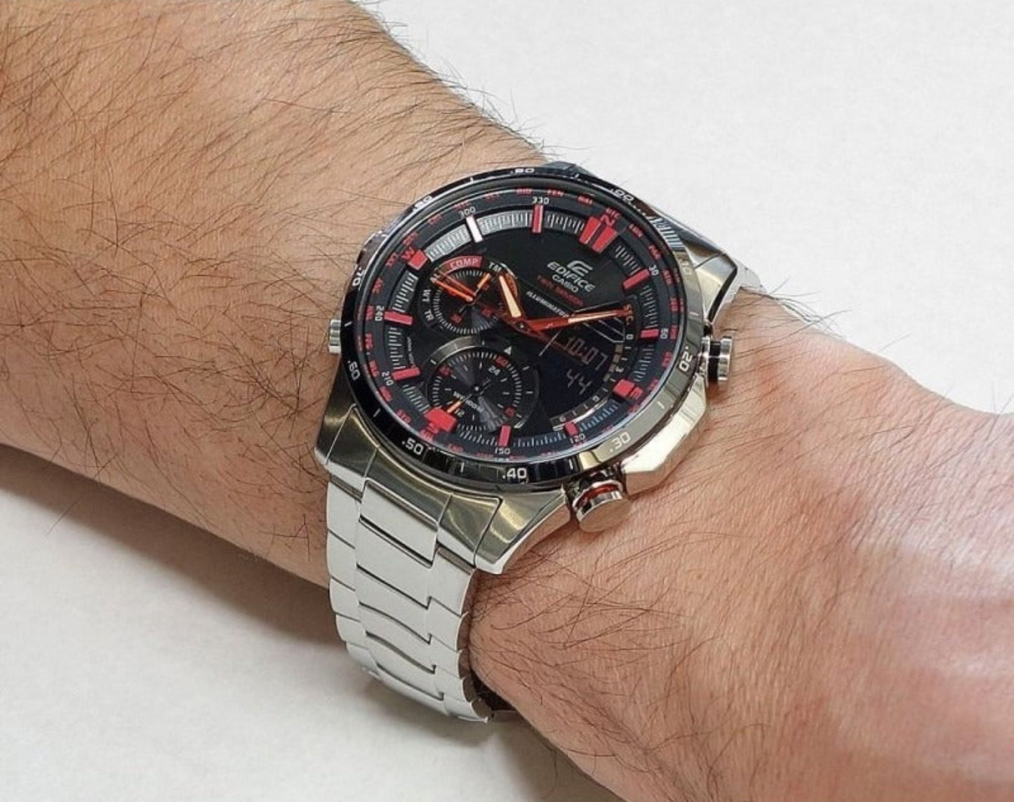 Casio Edifice Termometro Brujula